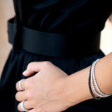 Pulsera riviere de plata con circonitas blancas. Elegante, minimalista y versátil, perfecta para uso diario de LAURENSONS