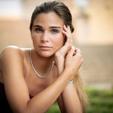 Collar riviere de plata con circonitas blancas o negras, elegante y versátil, perfecto para uso diario de LAURENSONS