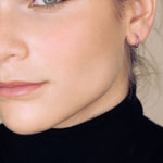 Pendientes criolla de plata rodiada o con baño de oro 18k y circonitas amatista.