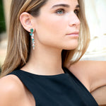 Pendientes de plata con circonitas verdes y blanca. Un diseño elegante y sofisticado perfecto para ocasiones de LAURENSONS